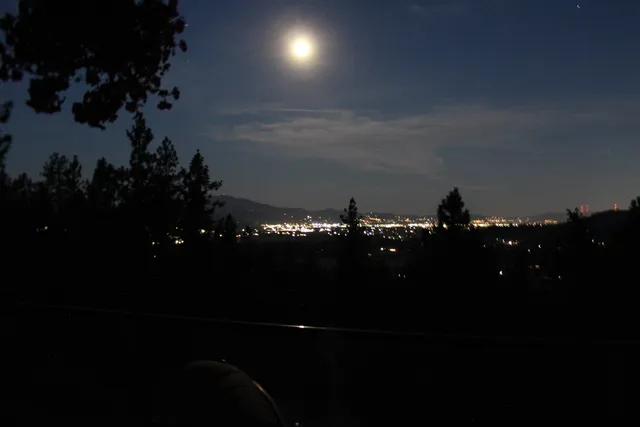 $1,199,000 | 10309 North Lookout View Lane, Newman Lake, WA 99025