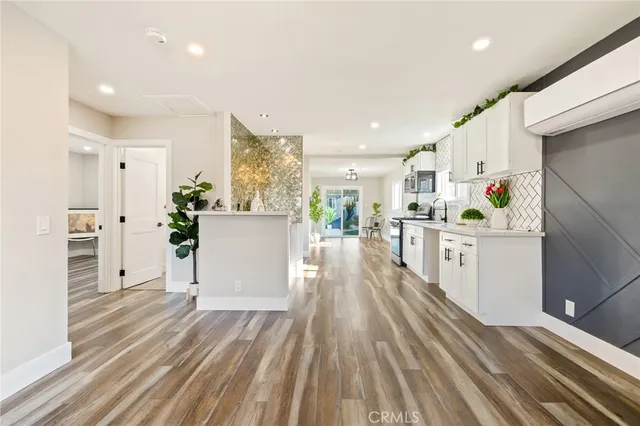 $997,500 | 4930 West 142nd Street, Hawthorne, CA 90250