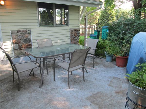 29 Cabot Road Danvers, MA 01923 - Photo 12 of 13 Gallery Image 12