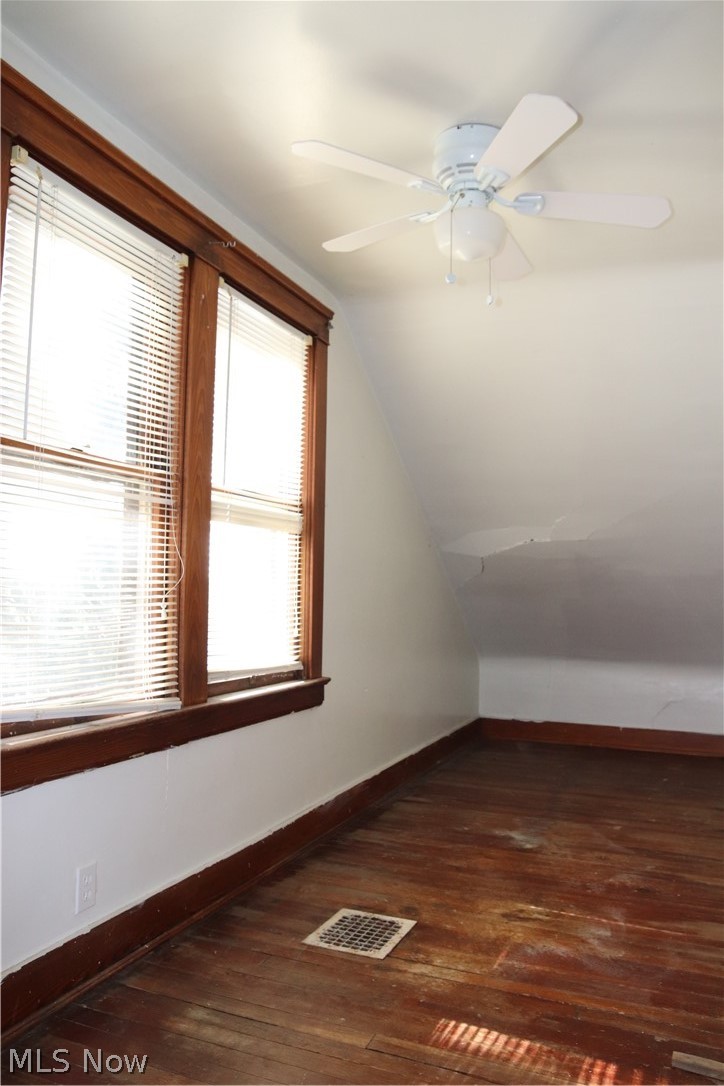6219 Hathaway Road Cleveland, OH 44125 - Photo 14 of 24 Gallery Image 14