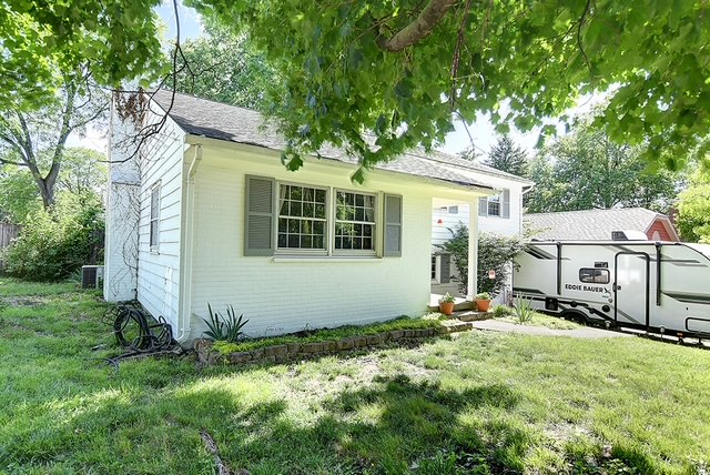 3110 Poinciana Road Middletown, OH 45042 - Photo 3 of 32