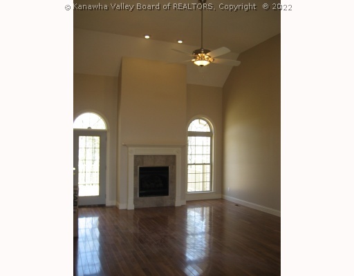 33 Killarney Road Winfield, WV 25213 - Photo 3 of 8 Den/Family/Great Room. Hardwood floor in Great room.