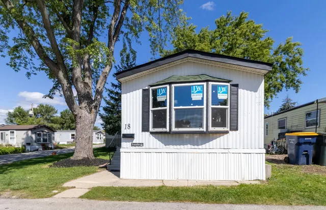 $61,500 | 10211 West Greenfield Avenue, Unit 18, West Allis, WI 53214