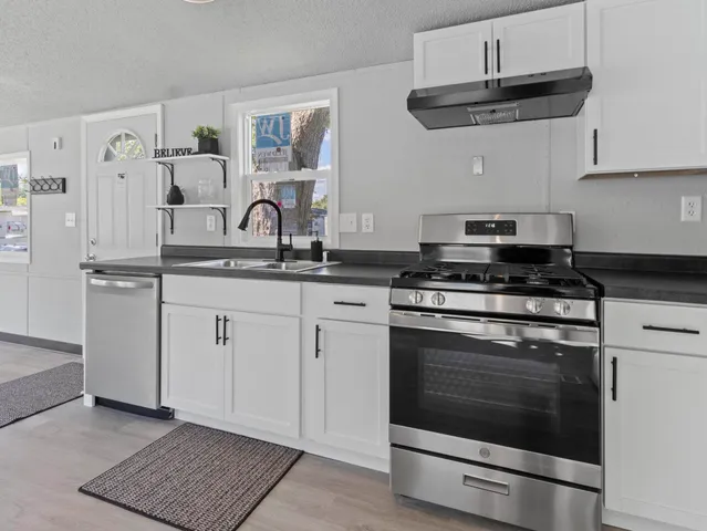 $61,500 | 10211 West Greenfield Avenue, Unit 18, West Allis, WI 53214