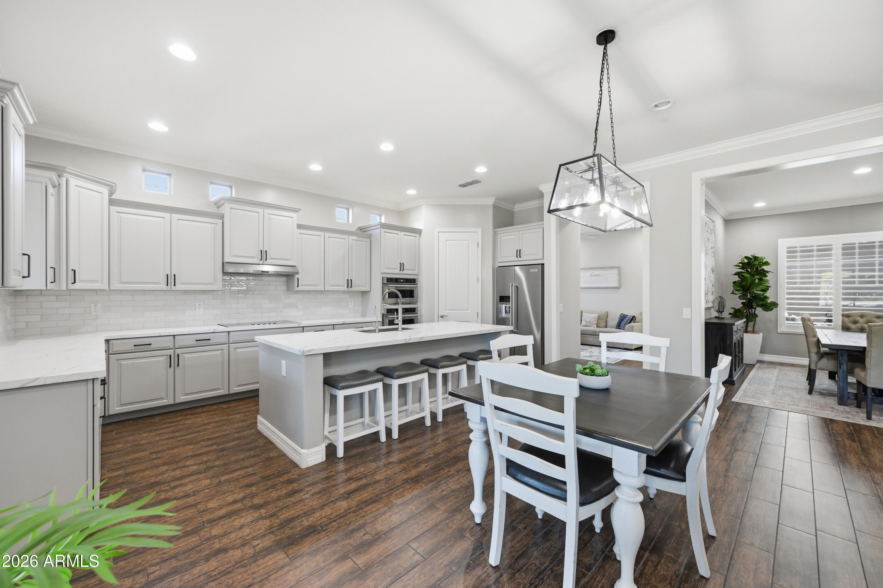 862 East Hampton Lane Gilbert, AZ 85295 - Photo 9 of 35 Eat-in Kitchen