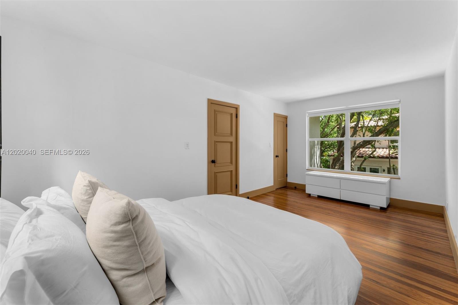 5812 Alton Road Miami Beach, FL 33140 - Photo 28 of 43