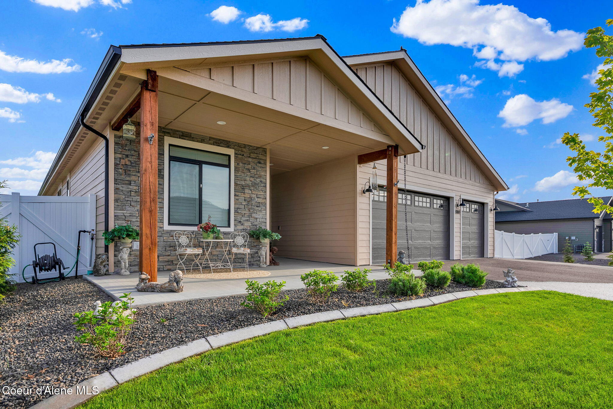 8108 West Splitrail Avenue Rathdrum, ID 83858 - Photo 5 of 66 Covered front porch