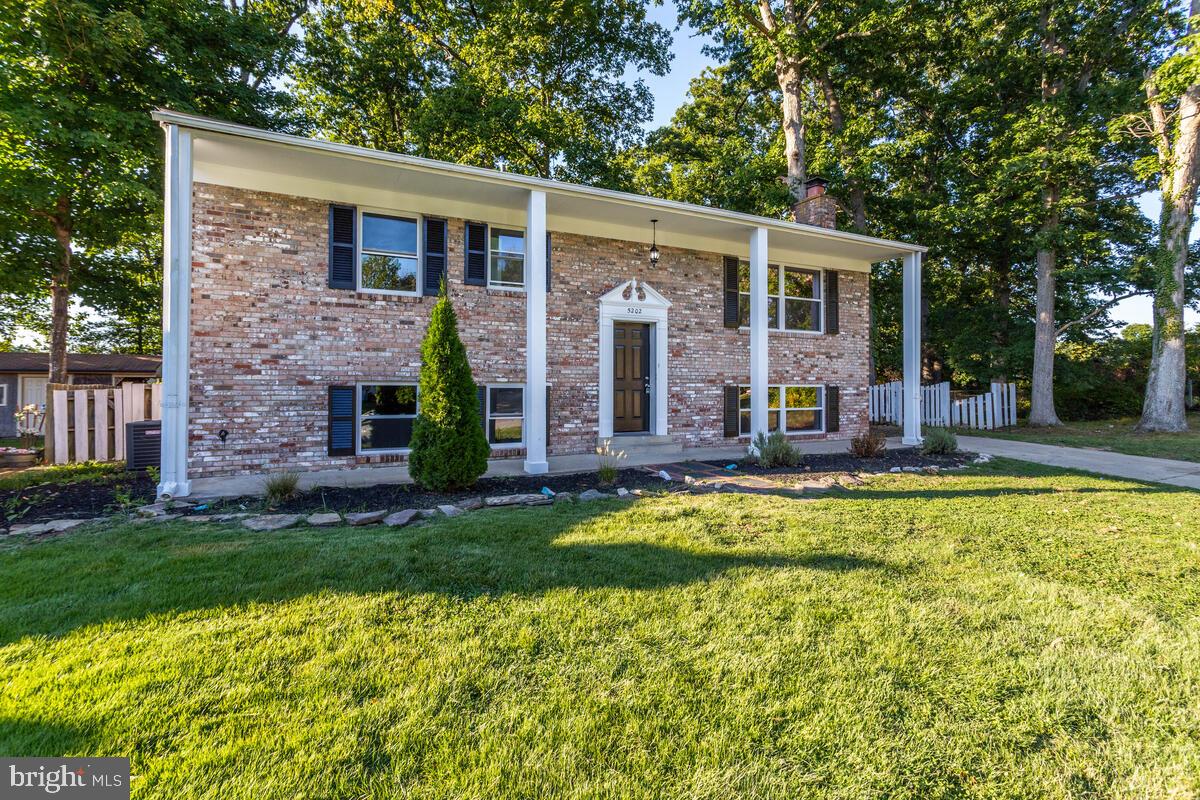 5202 Shires Court Clinton, MD 20735 - Photo 2 of 52
