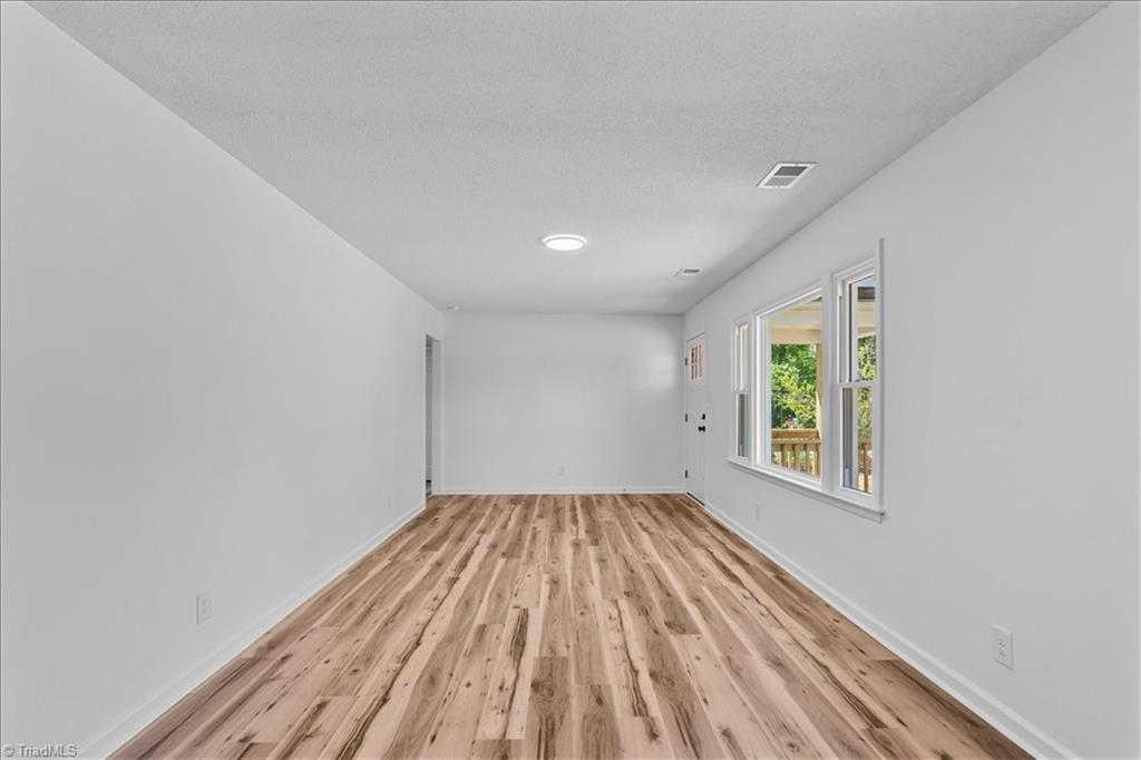 608 Winstead Street Reidsville, NC 27320 - Photo 7 of 29