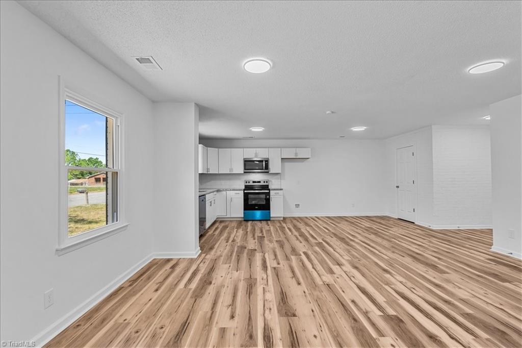 608 Winstead Street Reidsville, NC 27320 - Photo 10 of 29