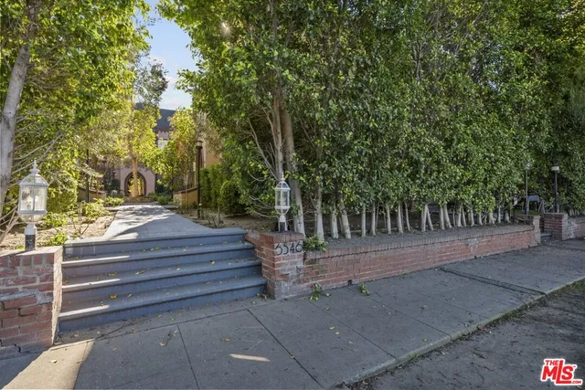 $3,300 | 6542 1/2 West Olympic Boulevard, Los Angeles, CA 90048