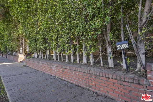 $3,300 | 6542 1/2 West Olympic Boulevard, Los Angeles, CA 90048