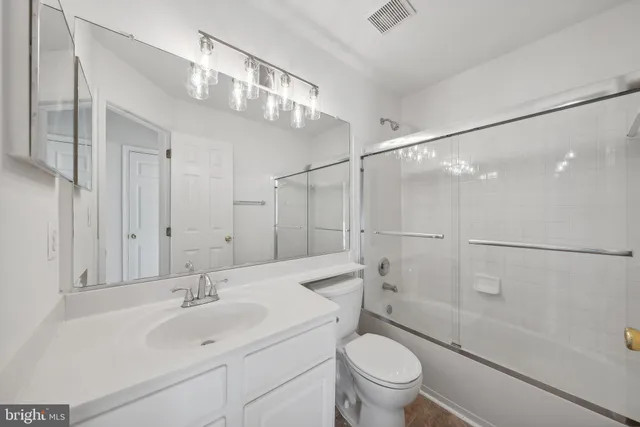 $3,600 | 4175 Vernoy Hills Road, Fairfax, VA 22033