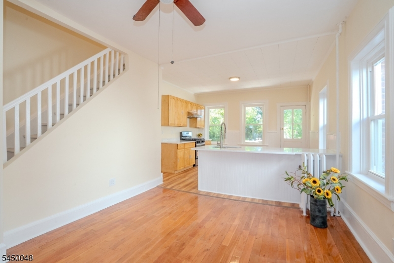 55 Thompson Street Raritan, NJ 08869 - Photo 6 of 31 Gallery Image 6
