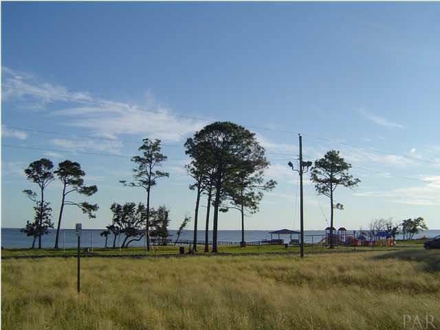 6640 Codell Street Navarre, FL 32566 - Photo 21 of 22 THE RECREATION CENTER ALSO INCLUDES A GYM WITH EXERCISE CLASSES AVAILABLE AND A SAUNA AND STEAM ROOM.