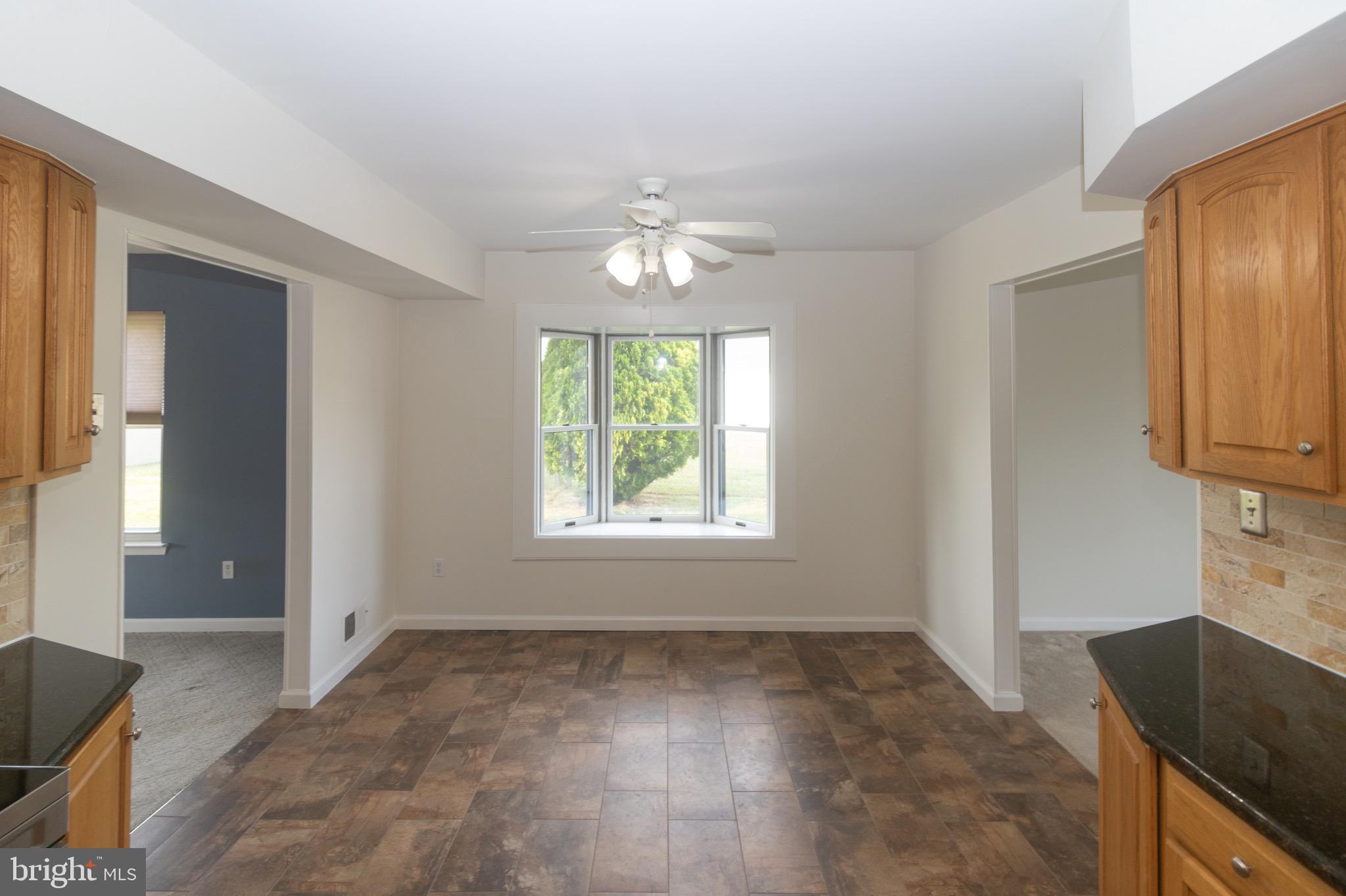 27 Orchard Lane Westampton, NJ 08060 - Photo 9 of 35 Ceiling fan in breakfast area