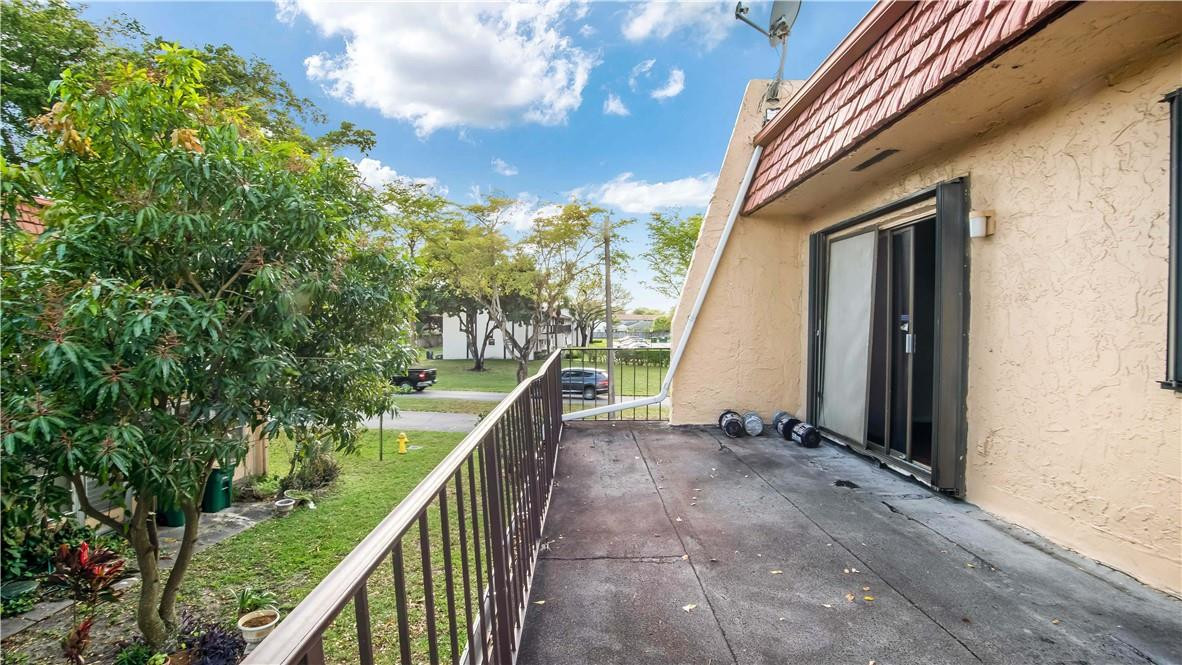 2 Spinning Wheel Lane, Unit 2 Tamarac, FL 33319 - Photo 21 of 27 Photo 21