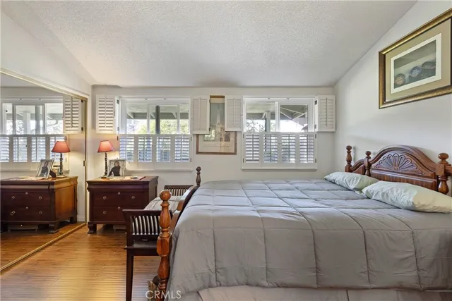 a view of living room washer and dryer