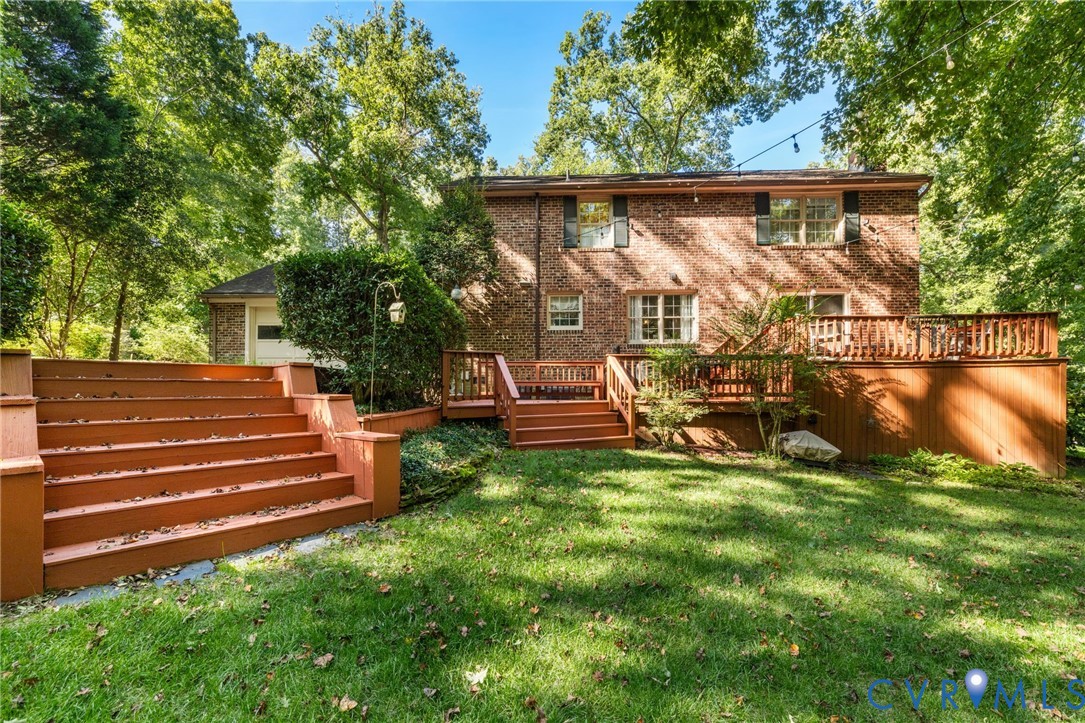 13411 Queensgate Road Midlothian, VA 23114 - Photo 34 of 37 Brick exterior with multiple window exposures