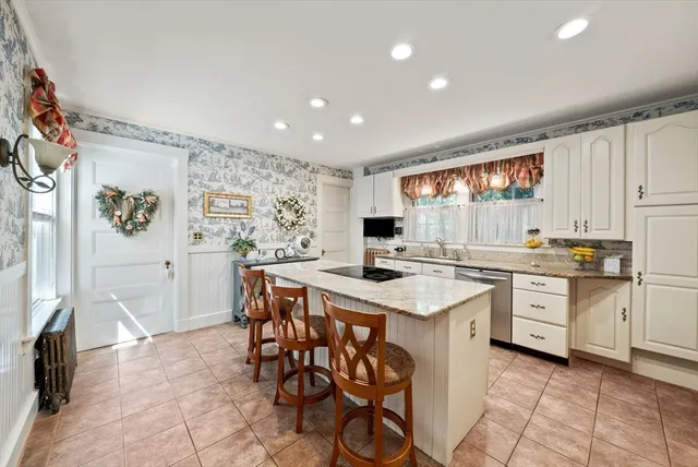 $1,195,000 | 15 Summer Street, Weymouth, MA 02188