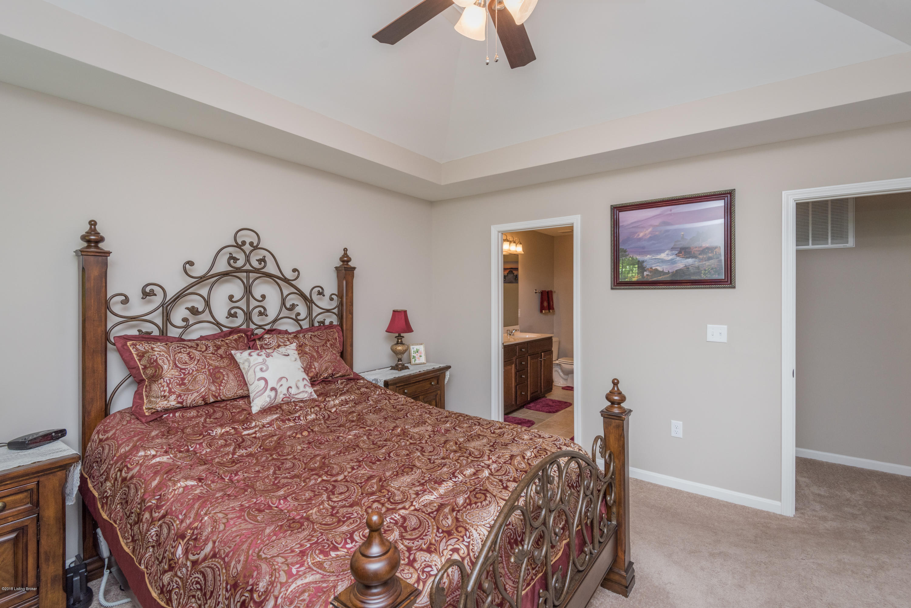 6517 Renate Road Louisville, KY 40291 - Photo 8 of 21 008