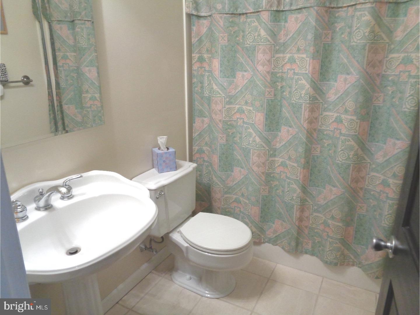 206 Dale Road Westampton, NJ 08060 - Photo 15 of 25 Bathroom