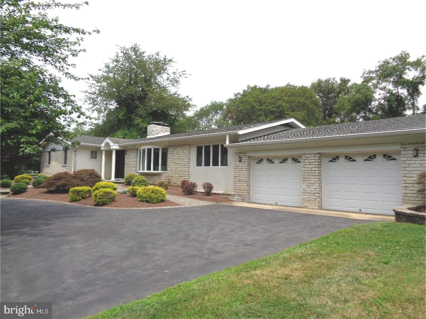 206 Dale Road Westampton, NJ 08060 - Photo 3 of 25 Exterior Front
