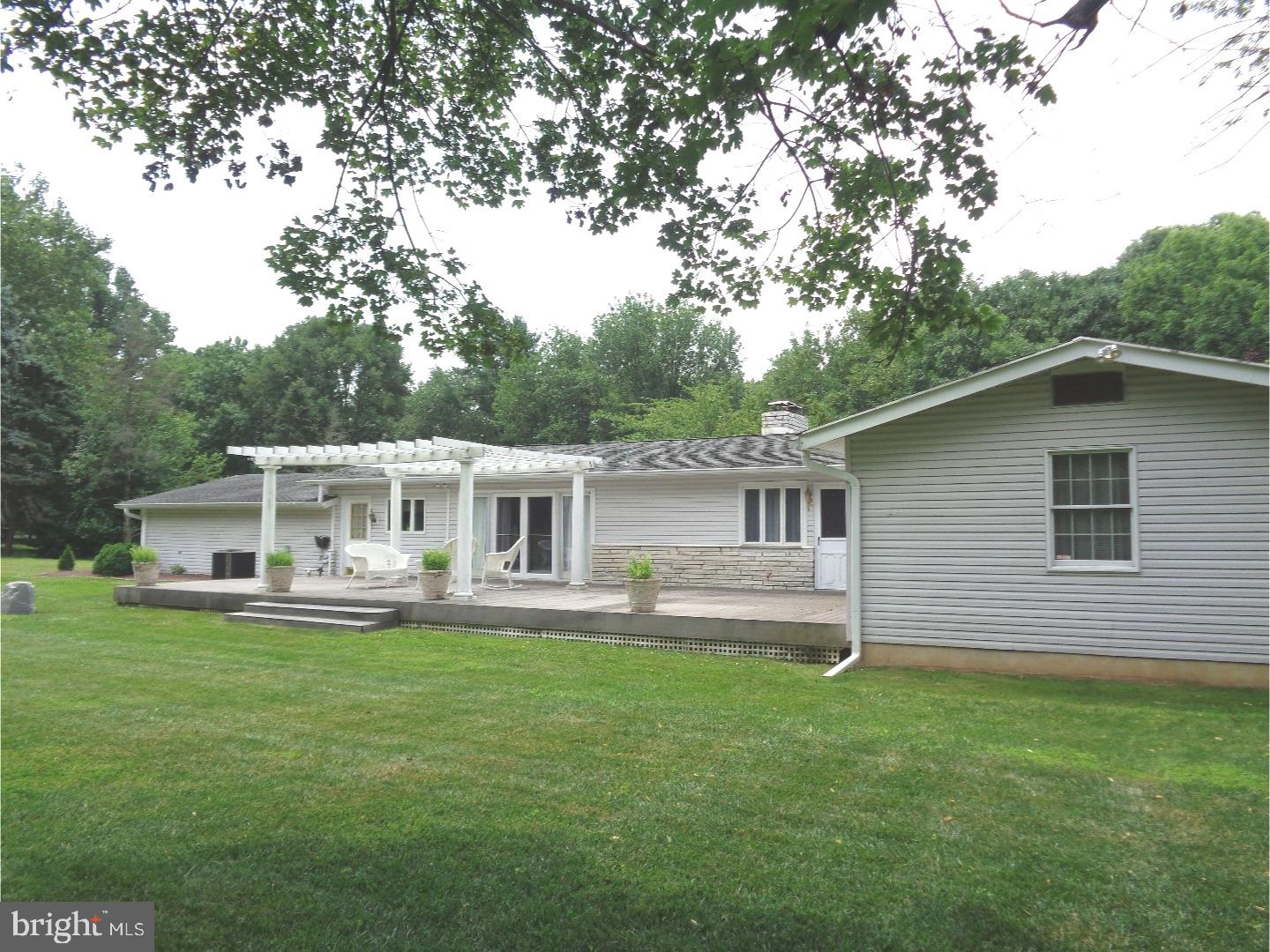 206 Dale Road Westampton, NJ 08060 - Photo 23 of 25 Exterior Back