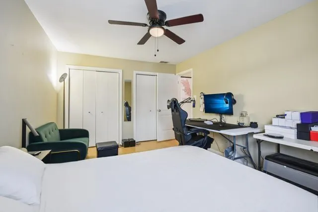 $394,000 | 131 Willow Creek Lane, Willow Springs, IL 60480