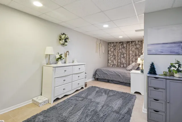 $394,000 | 131 Willow Creek Lane, Willow Springs, IL 60480