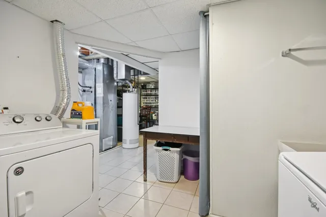 $394,000 | 131 Willow Creek Lane, Willow Springs, IL 60480