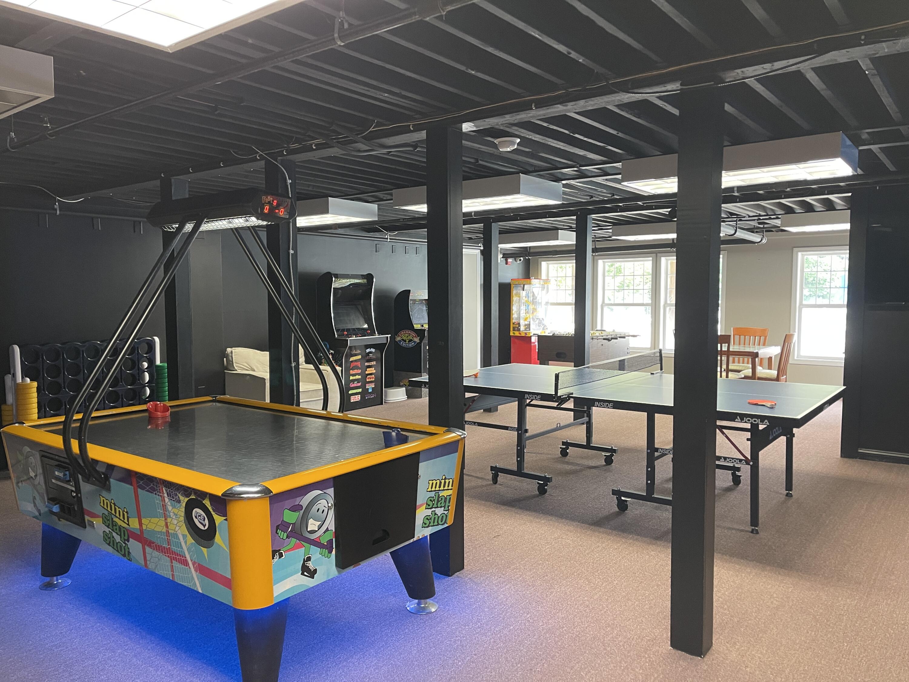 412 Post Road, Unit 157 Wells, ME 04090 - Photo 21 of 34 21. Gameroom