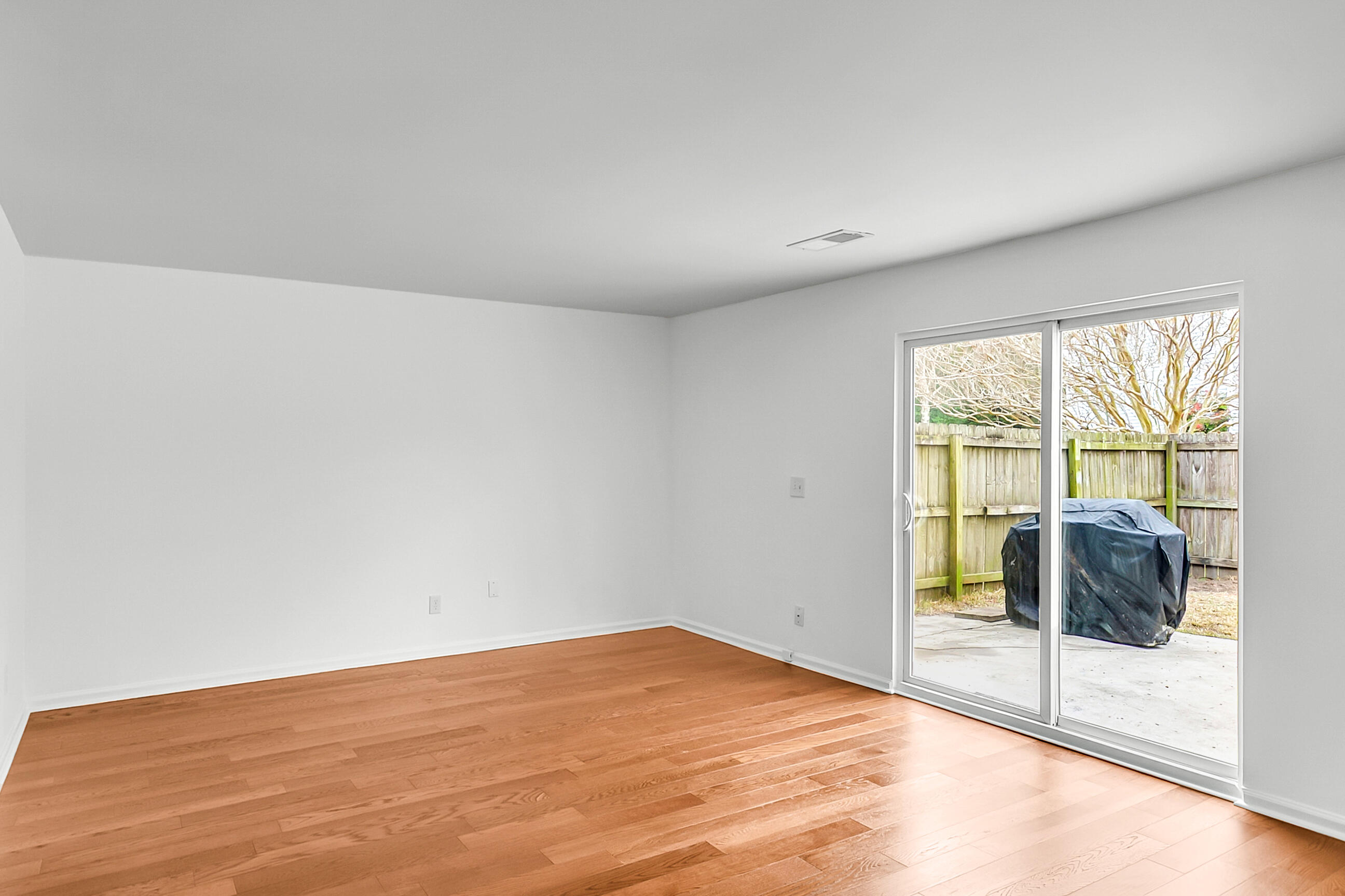 301 Lakeside Drive, Unit C1 Mount Pleasant, SC 29464 - Photo 15 of 43 CREM - 301 Lakeside-23