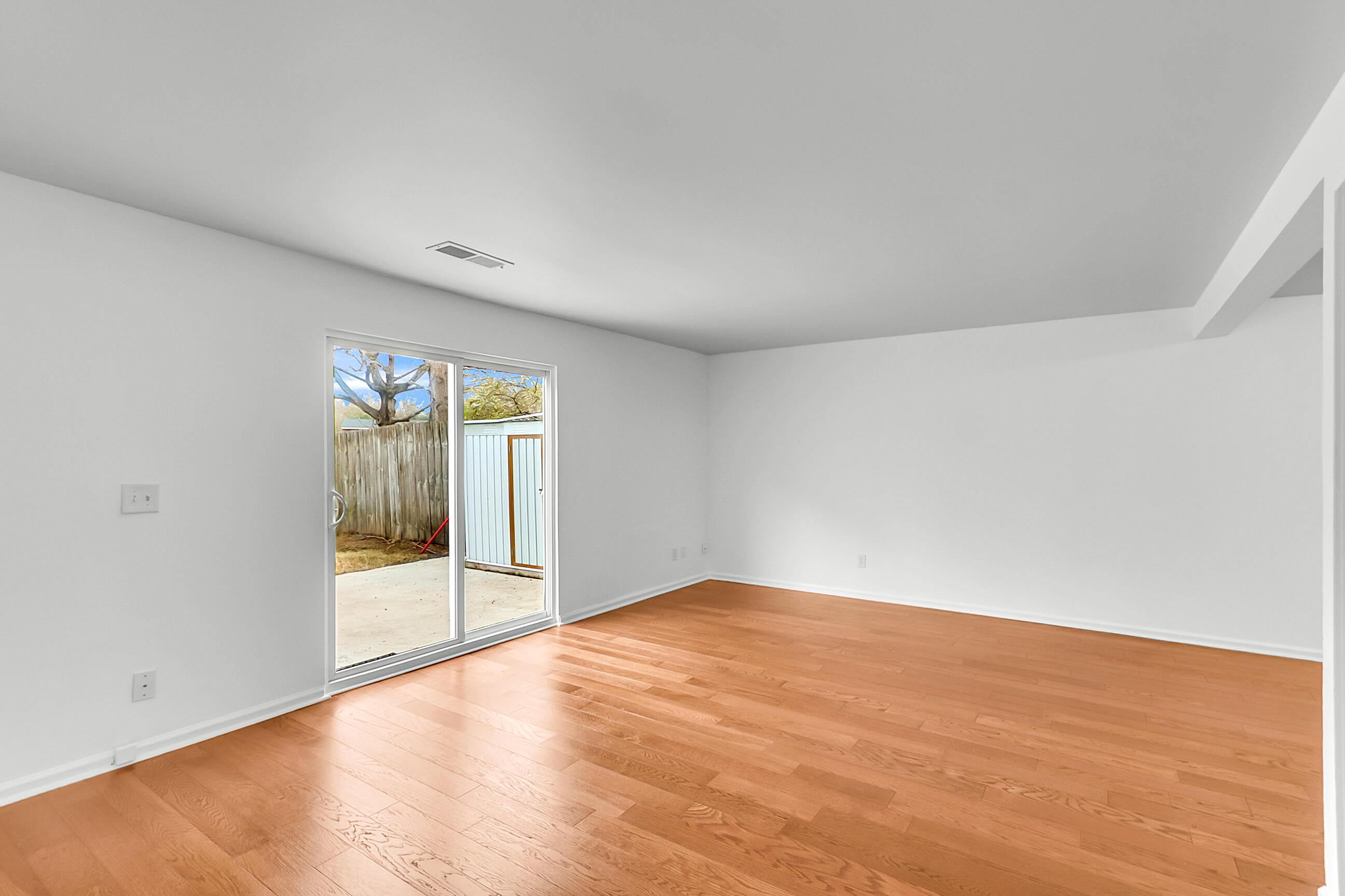 301 Lakeside Drive, Unit C1 Mount Pleasant, SC 29464 - Photo 16 of 43 CREM - 301 Lakeside-24