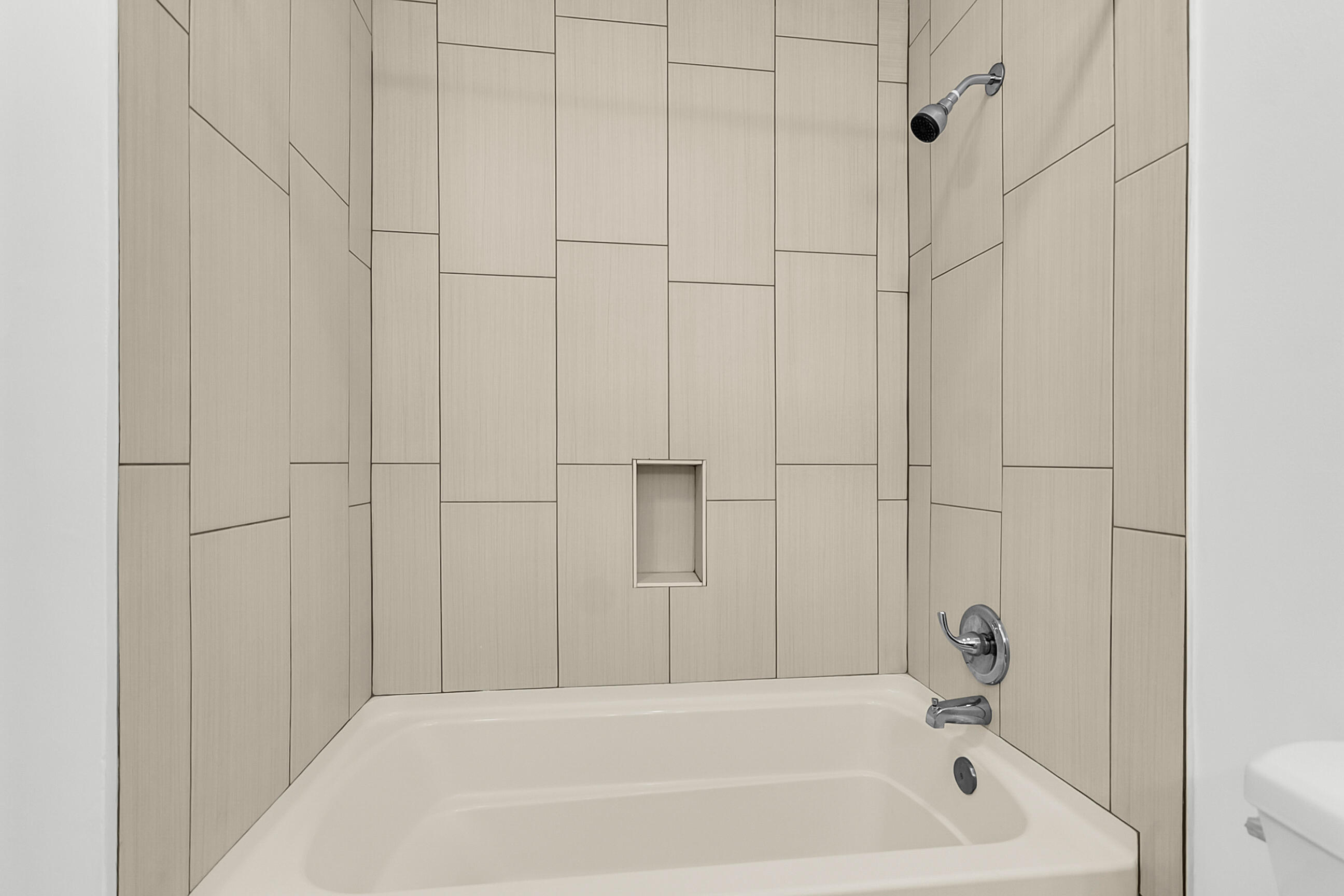 301 Lakeside Drive, Unit C1 Mount Pleasant, SC 29464 - Photo 29 of 43 CREM - 301 Lakeside-37