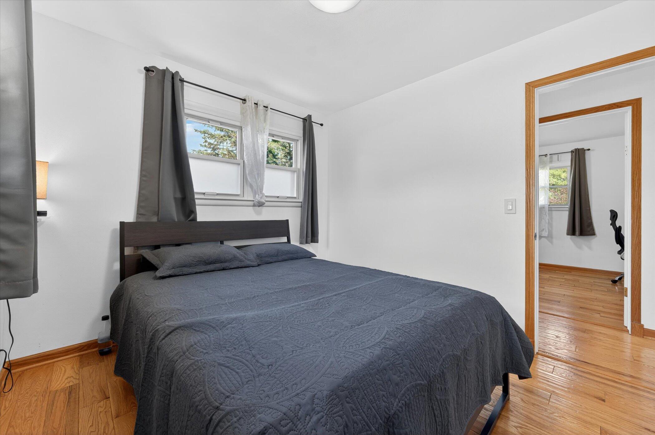 900 Pomona Road Ann Arbor, MI 48103 - Photo 21 of 60 21-900-Pomona-Rd-WindowStill