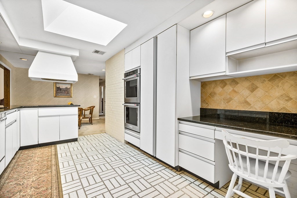 4 Wentworth Road Canton, MA 02021 - Photo 5 of 30