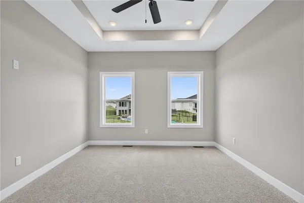 $399,900 | 806 West Shawhan Parkway, Lone Jack, MO 64086