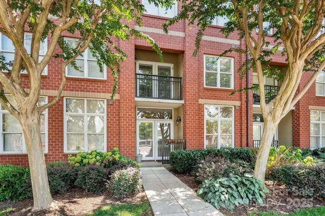 $379,000 | 1320 Fillmore Avenue, Unit 107, Charlotte, NC 28203