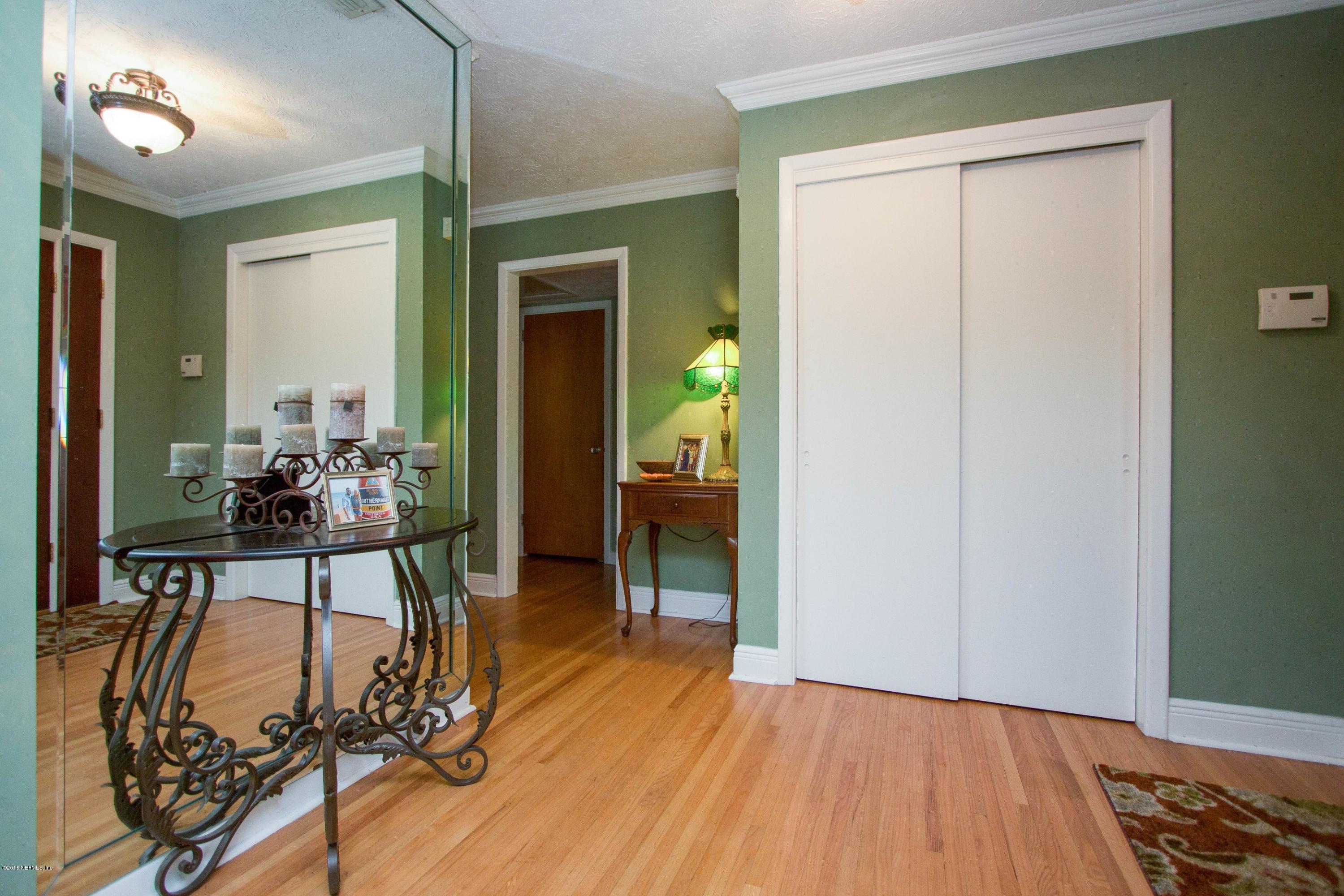 5505 Clifton Road Jacksonville, FL 32211 - Photo 6 of 35 Foyer View 2