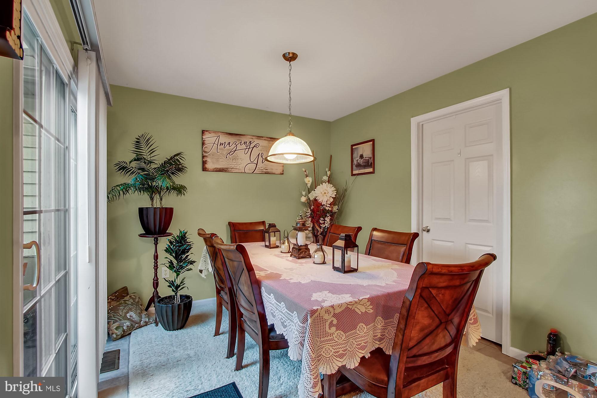 712 East Newport Road Lititz, PA 17543 - Photo 5 of 29