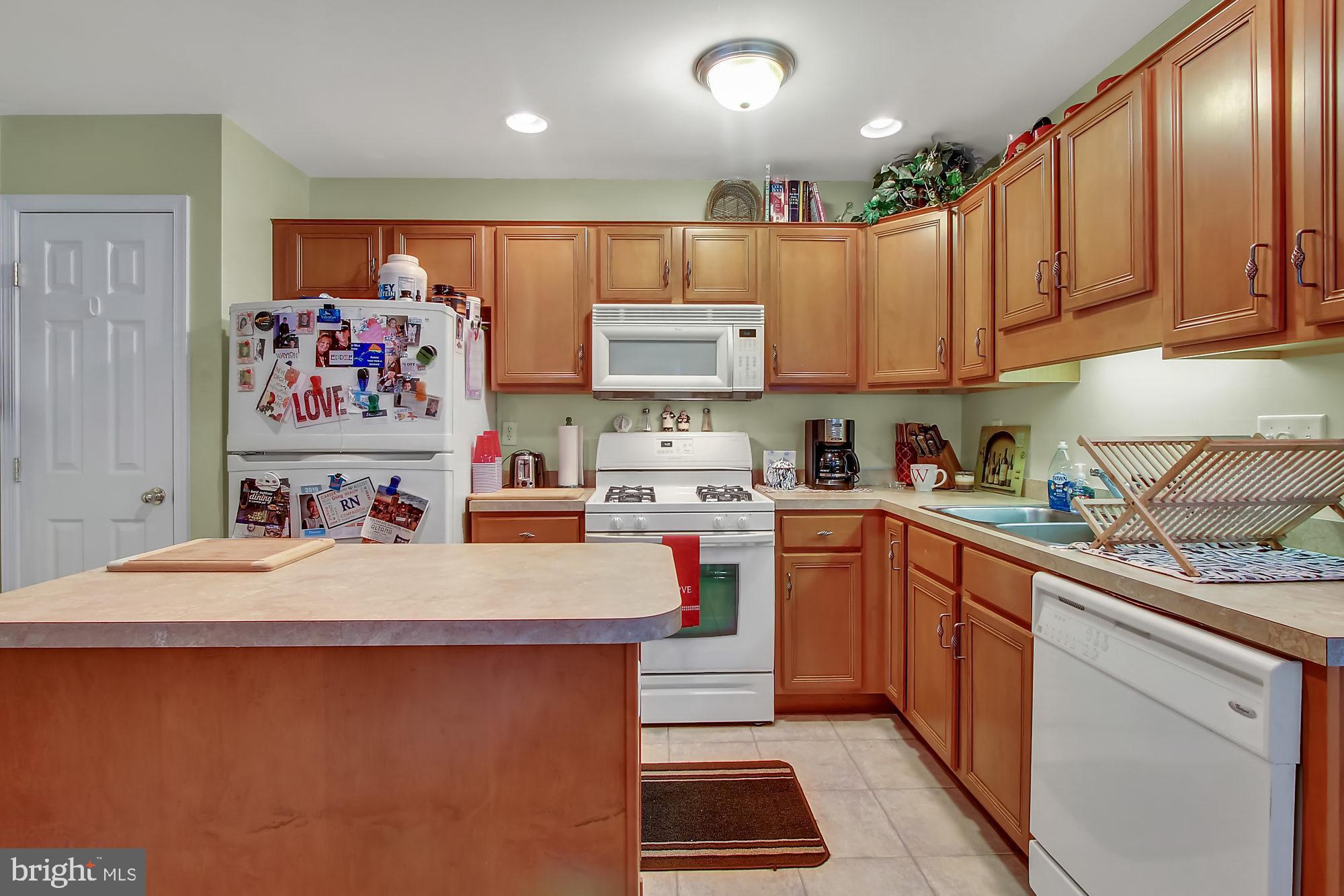 712 East Newport Road Lititz, PA 17543 - Photo 8 of 29