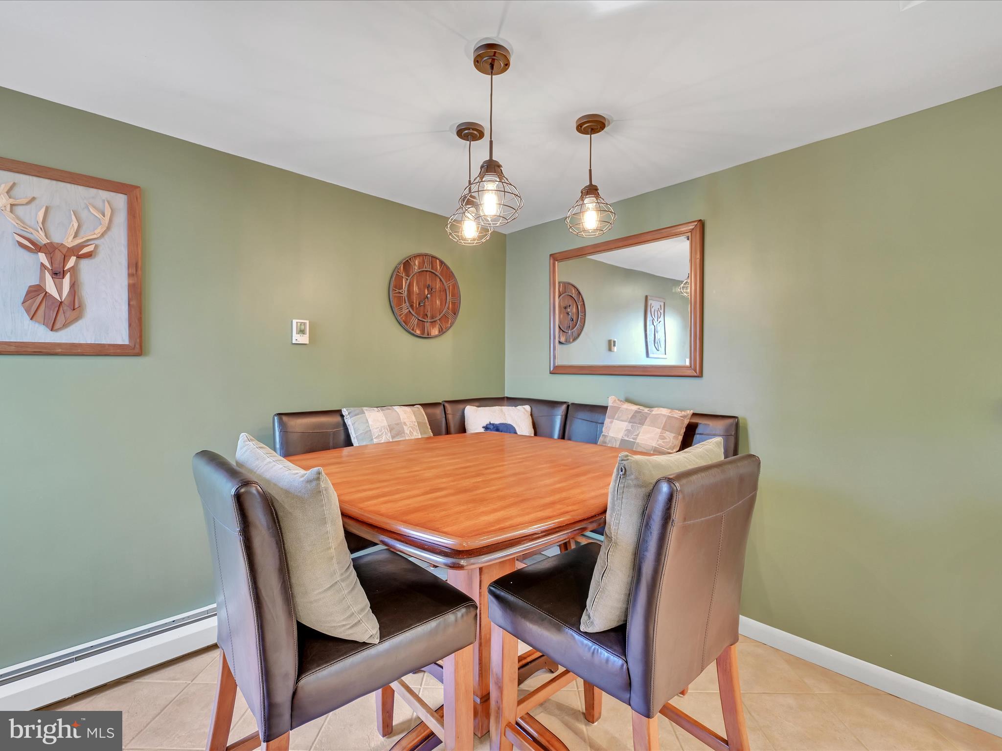 15 Clay Road Carlisle, PA 17015 - Photo 11 of 51 Kitchen Dining area
