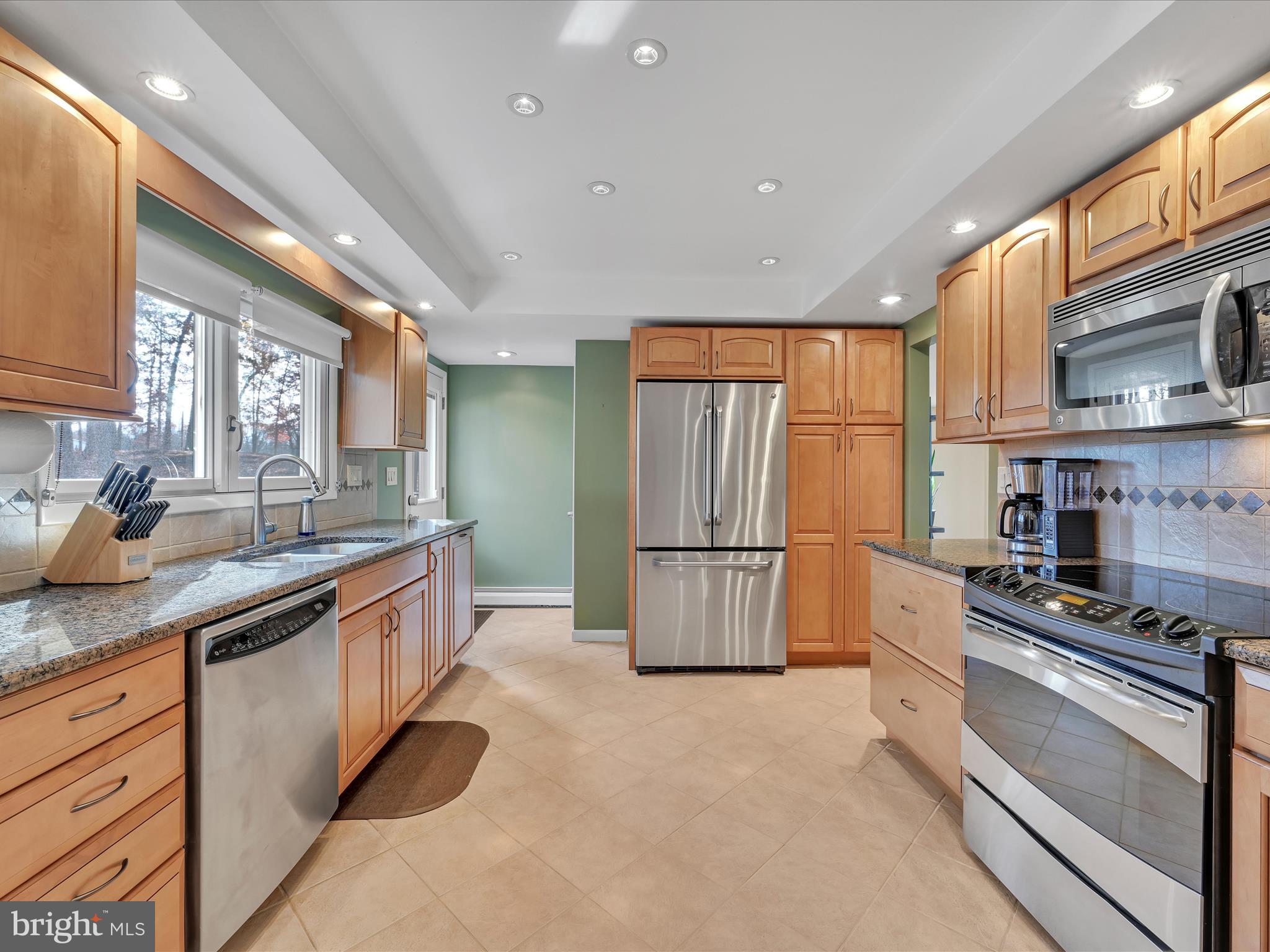 15 Clay Road Carlisle, PA 17015 - Photo 6 of 51 Kitchen with heated ceramic tile floors