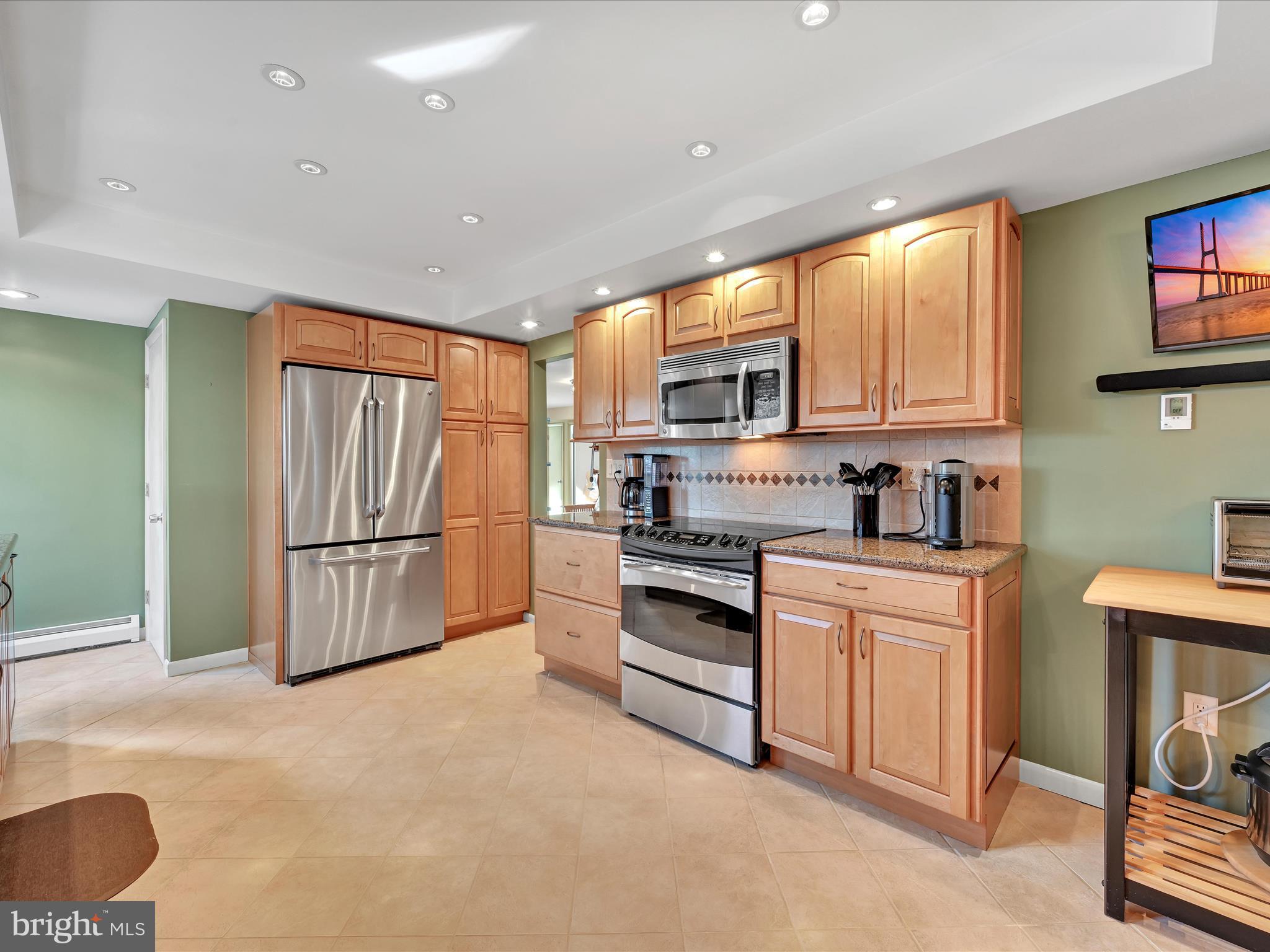 15 Clay Road Carlisle, PA 17015 - Photo 8 of 51 Kitchen