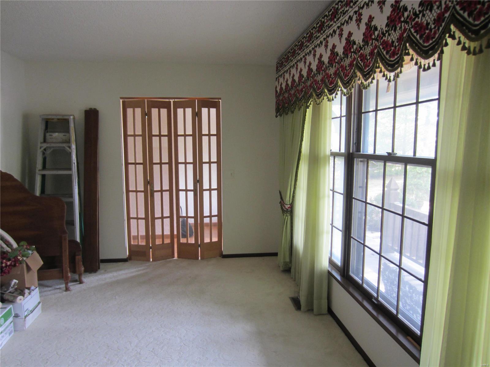 951 Feise Road O'Fallon, MO 63366 - Photo 14 of 46