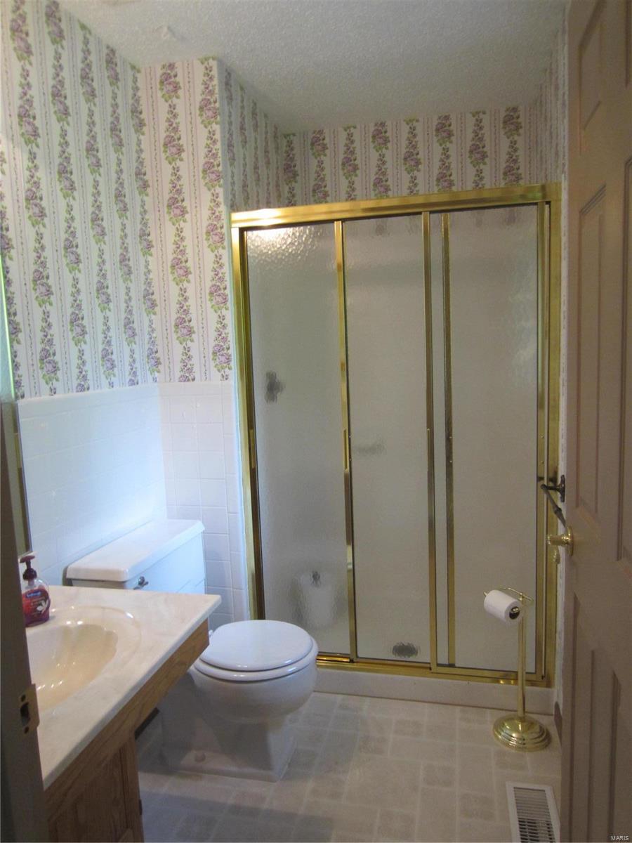 951 Feise Road O'Fallon, MO 63366 - Photo 33 of 46