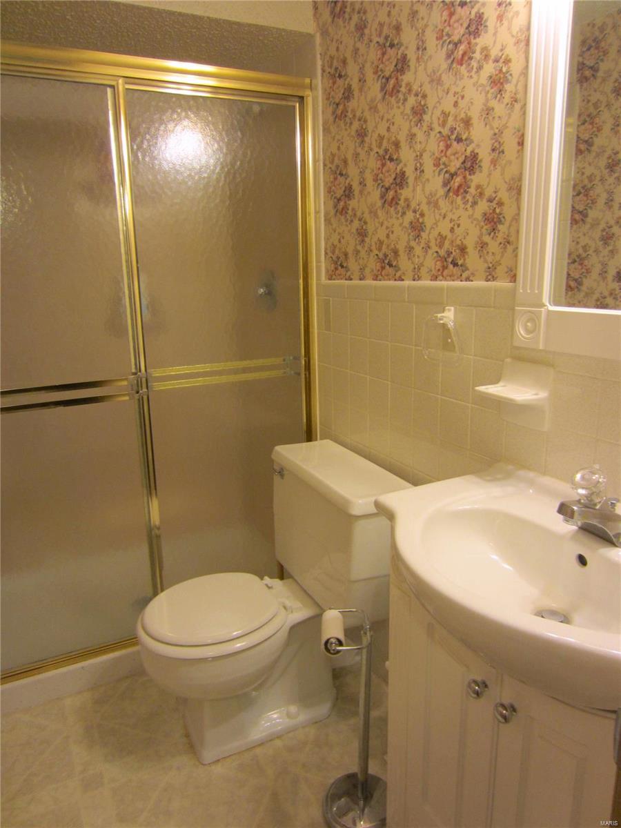 951 Feise Road O'Fallon, MO 63366 - Photo 34 of 46