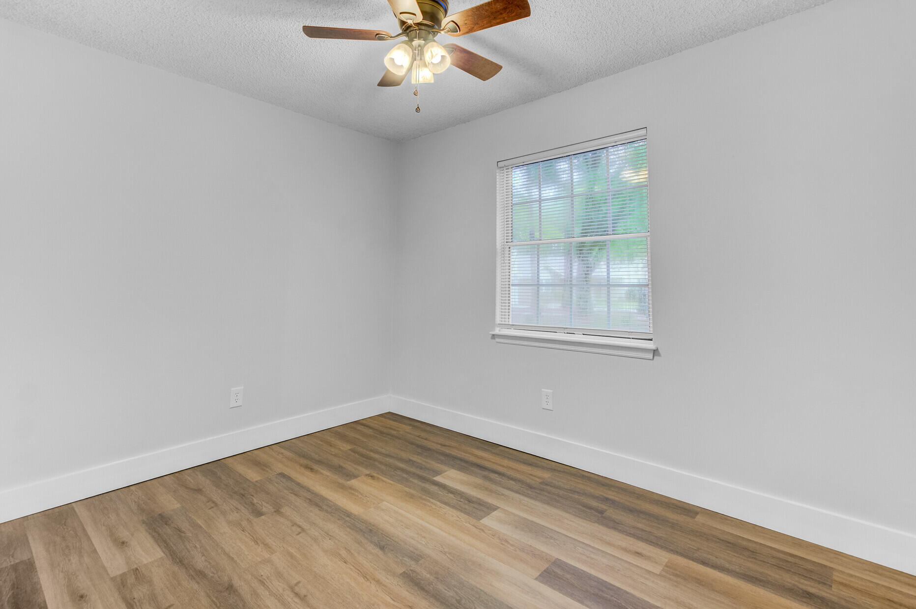 309 Kingbird Road Ladson, SC 29456 - Photo 22 of 35 309 Kingbird Road,