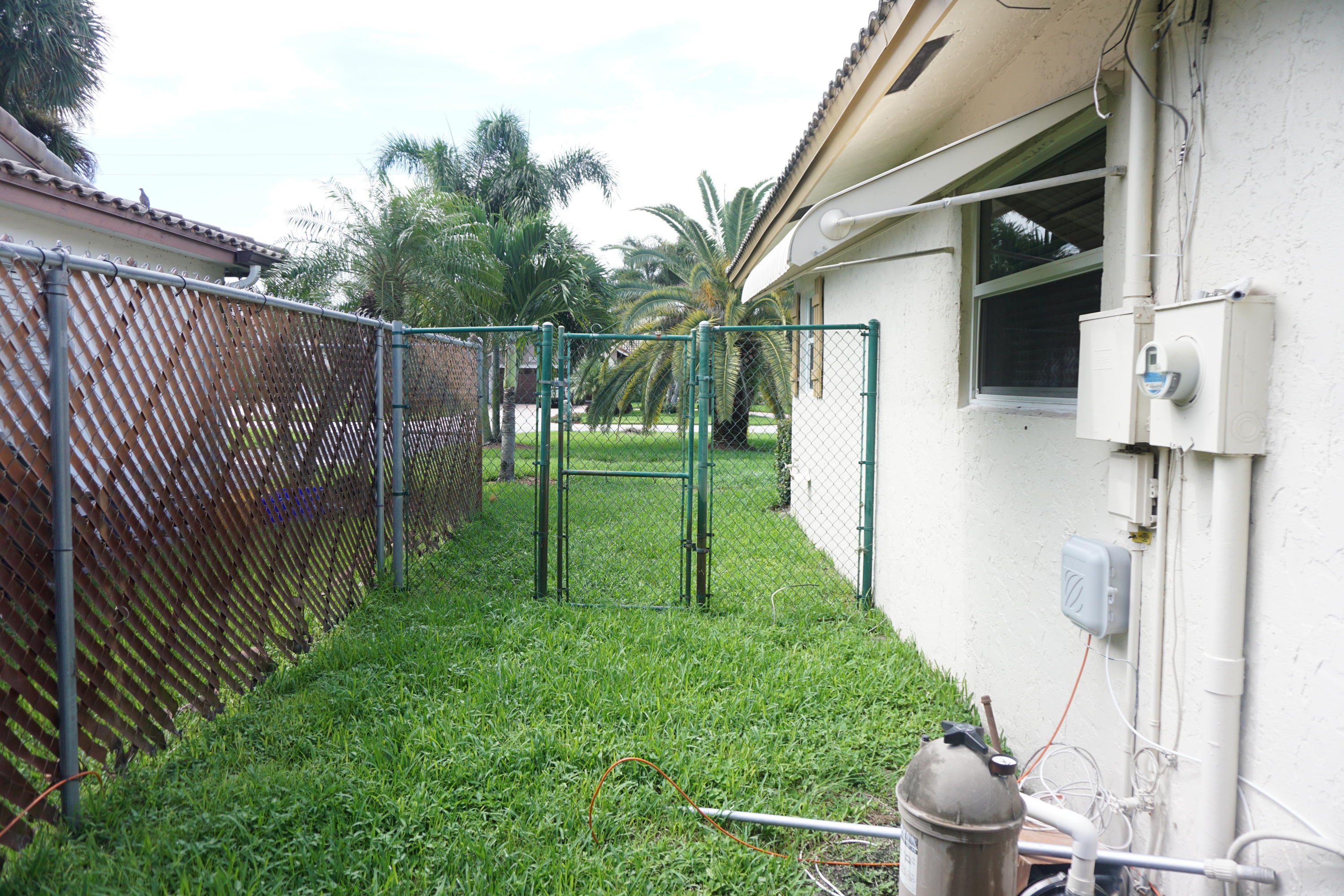 999 Northwest 8th Street Boca Raton, FL 33486 - Photo 8 of 33 DSC06454